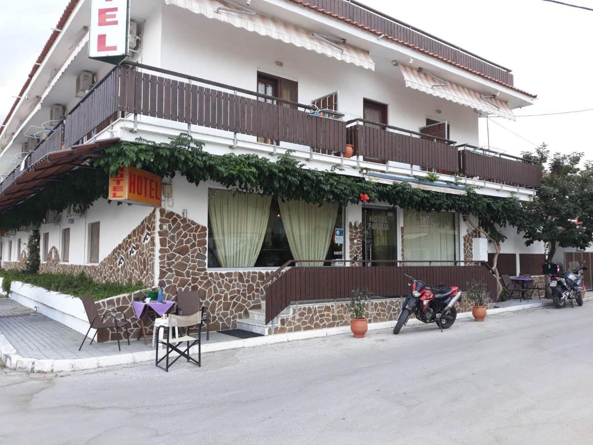 Hotel Paralia Nea Karvali Bagian luar foto
