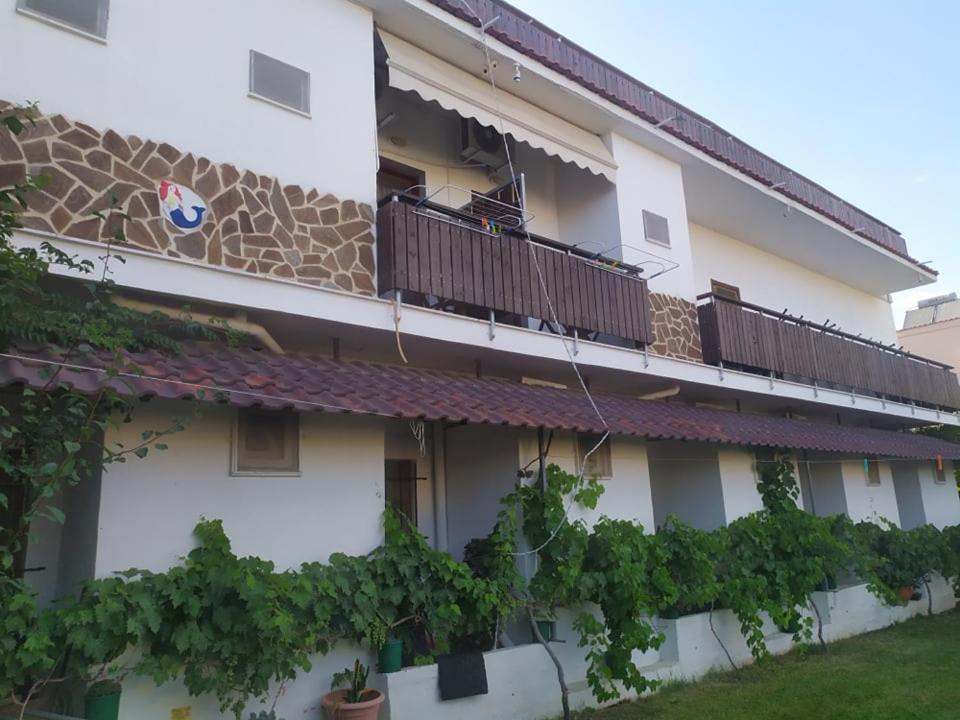 Hotel Paralia Nea Karvali Bagian luar foto
